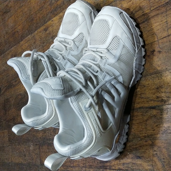 SANDRO Leather, mesh and rubber sneakers - Picture 4 of 10